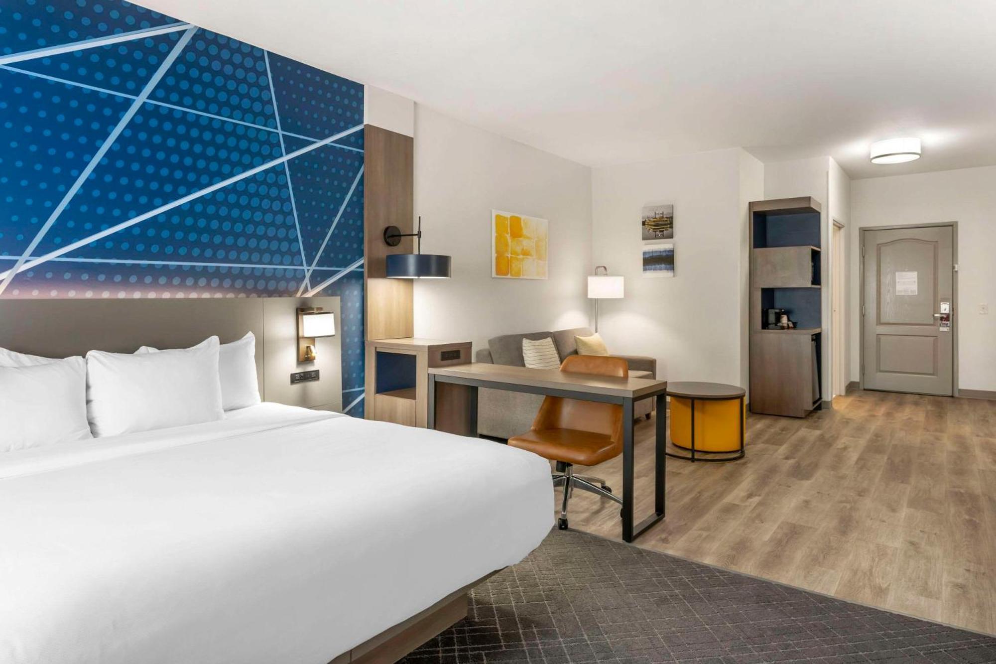 Comfort Suites Elgin Buitenkant foto